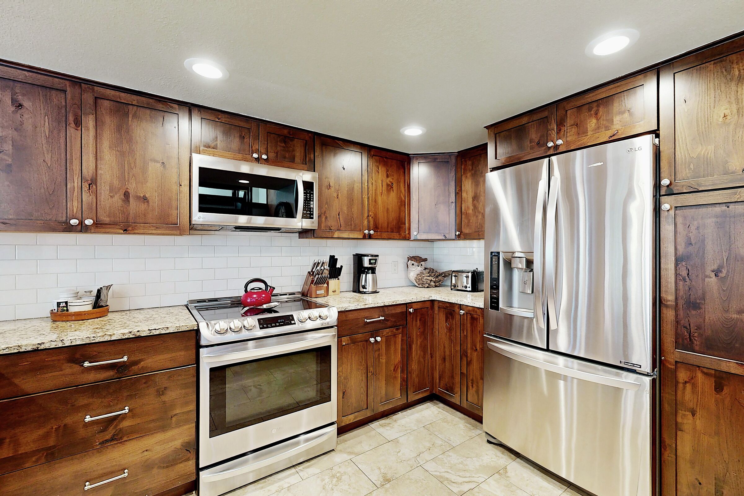 #902 - Kitchen
