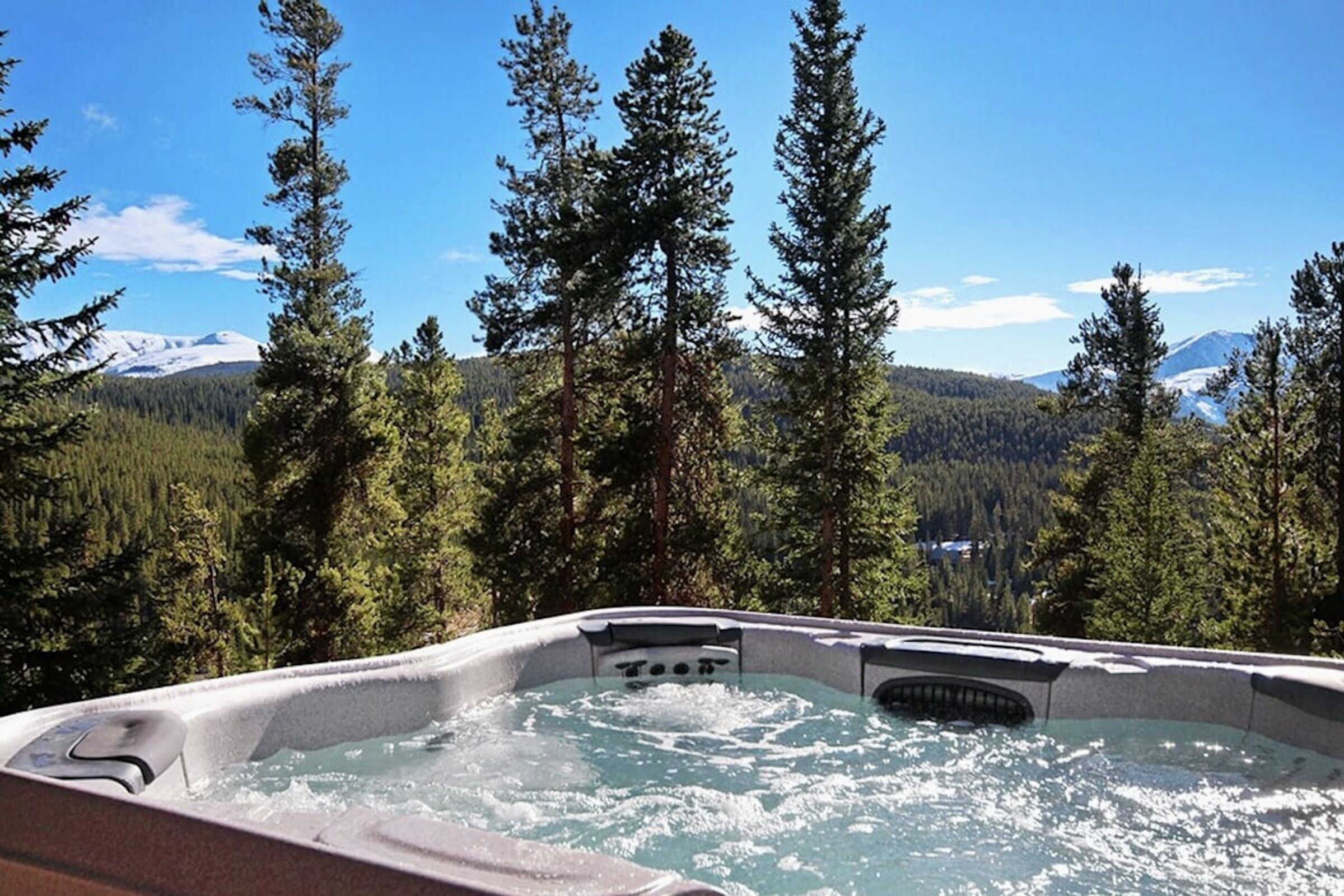 Balcony with Hot Tub
