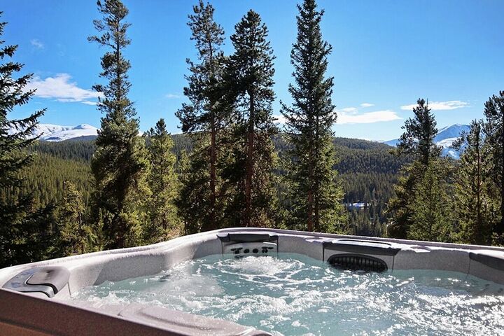 Balcony with Hot Tub