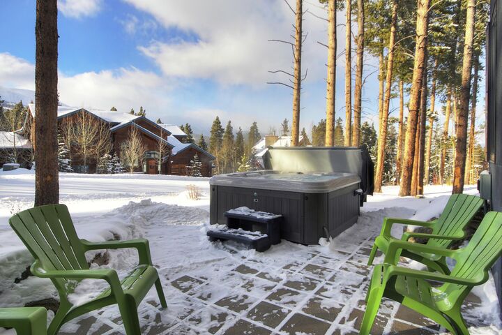 Patio with Hot Tub