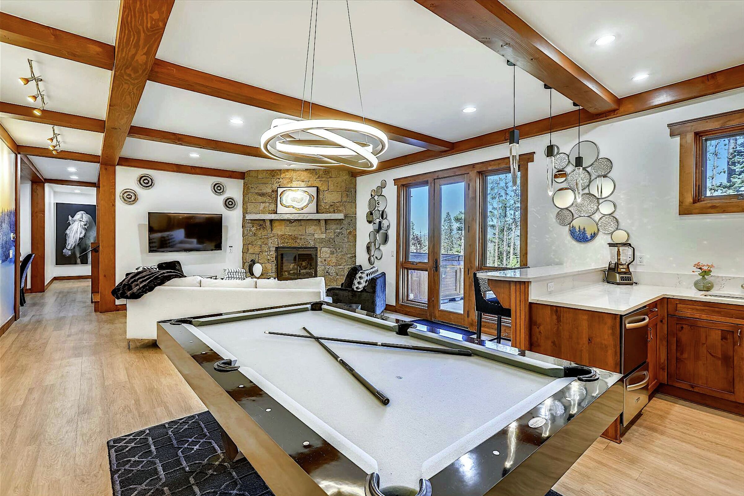 Family Room with Wet Bar