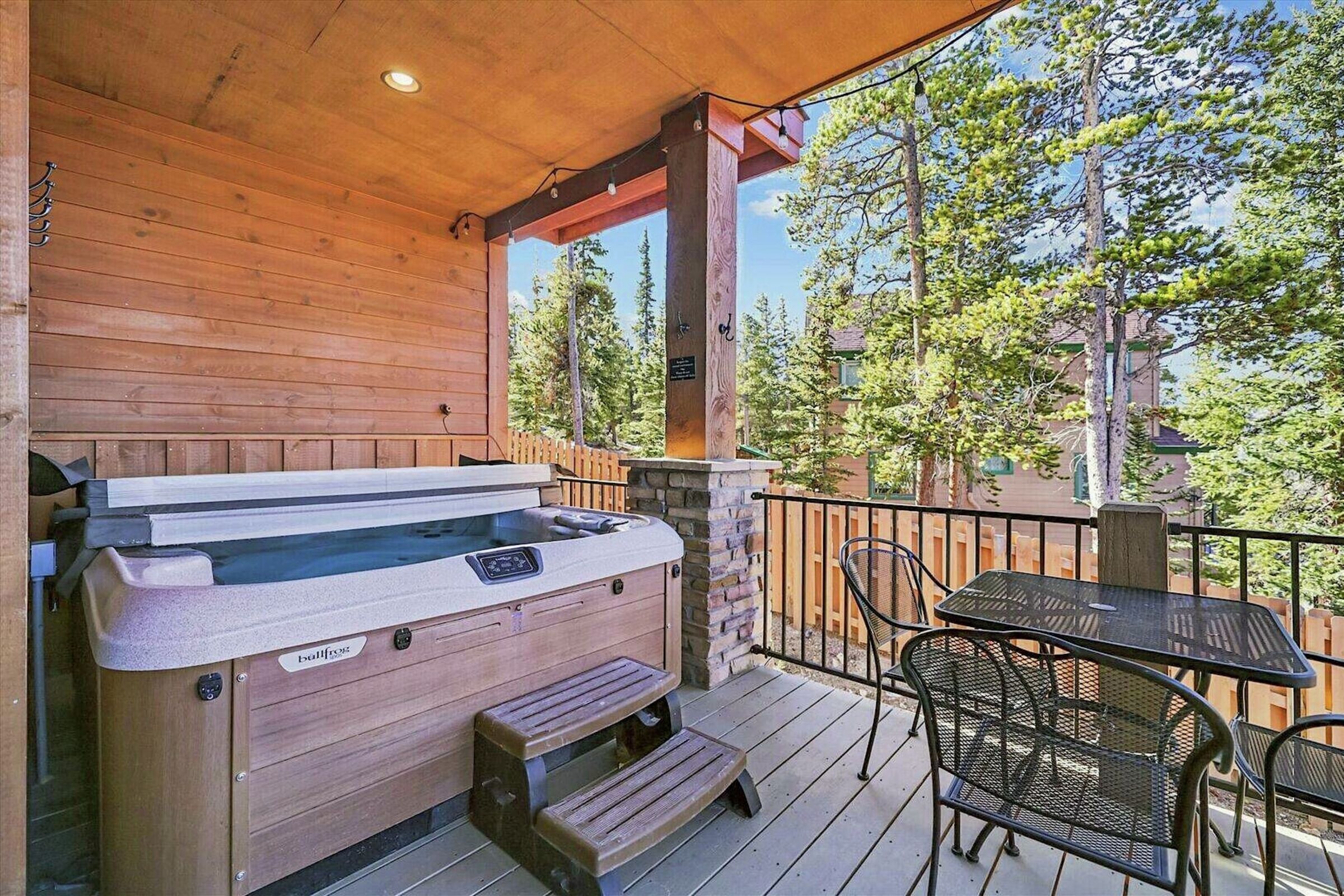 Balcony with Hot Tub