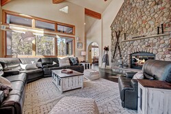 4 Bdrm 3.5 Bath HT - Living Area