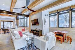 3 Bdrm + Loft/Bungalow HT - Living Room