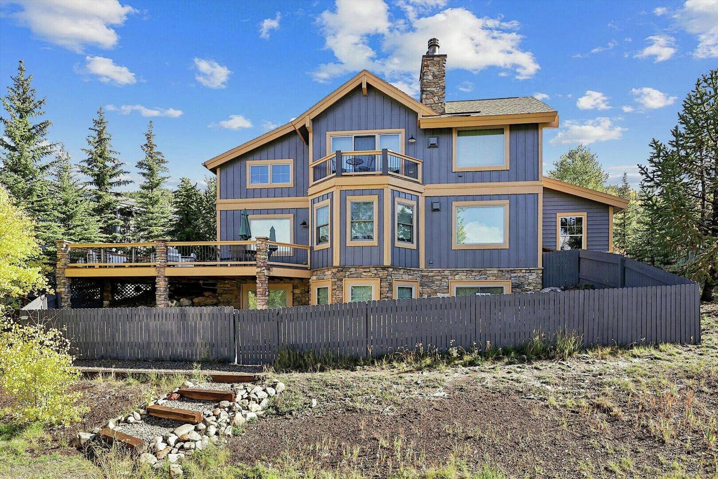 Creekside Escape