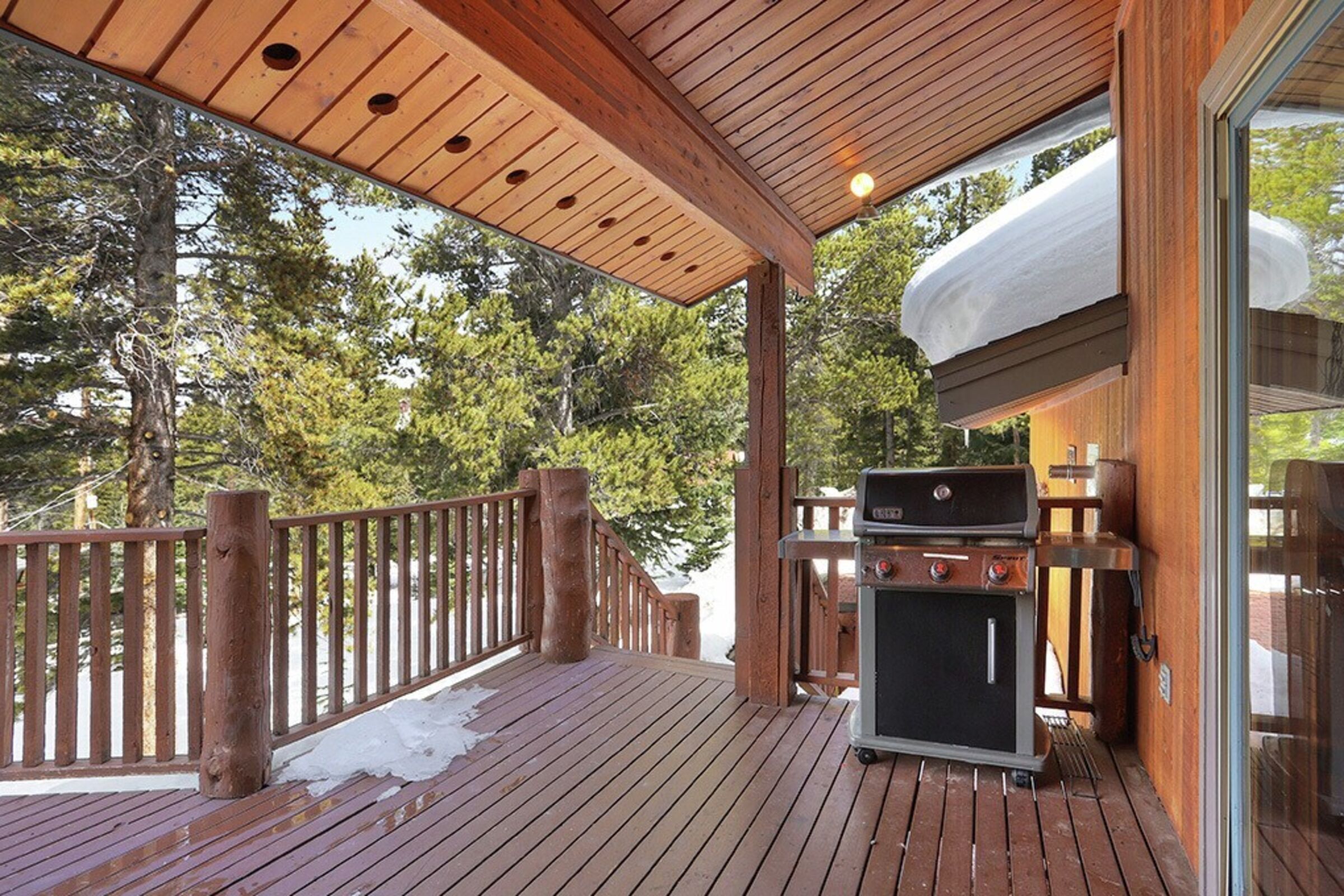 Balcony with BBQ