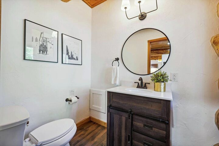 5 Bdrm 5.5 Bath HT - Bathroom