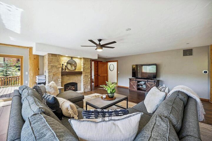5 Bdrm 5.5 Bath HT - Family Room