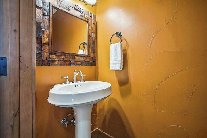 5 Bdrm 3.5 Bath HT - Bathroom
