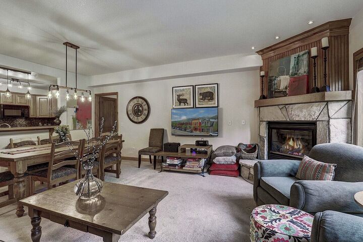 #213 - Living Area