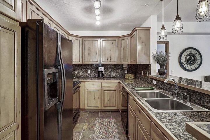 #213 - Kitchen