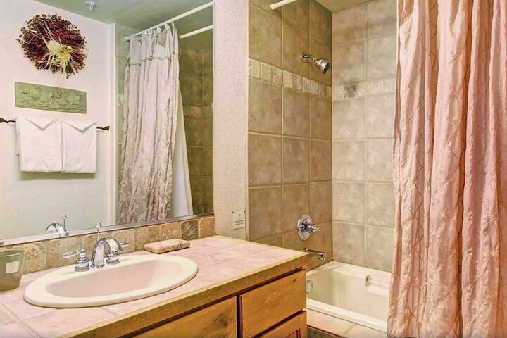 #111 - Studio Bathroom