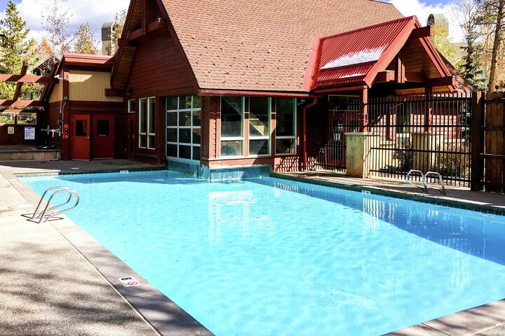 Outdoor Swimming Pool