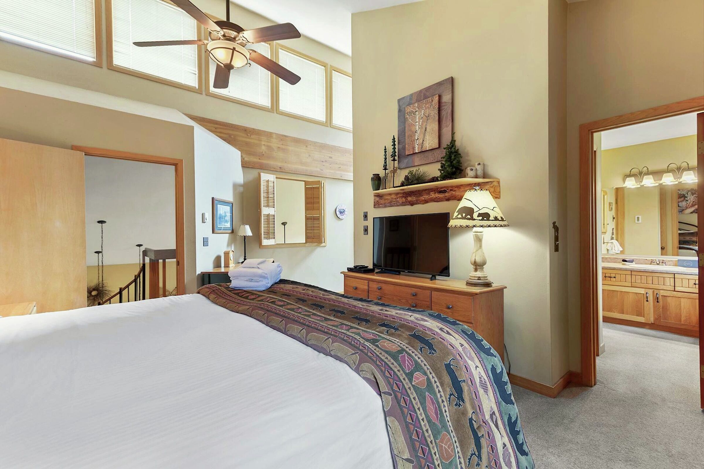 #E4 - Master Bedroom