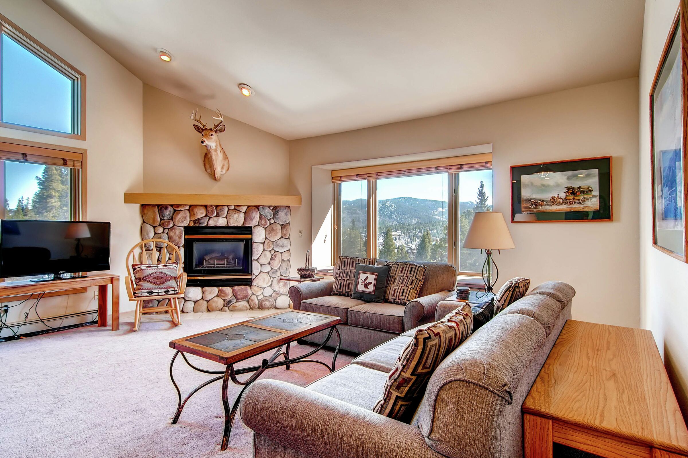 #334 - Living Room
