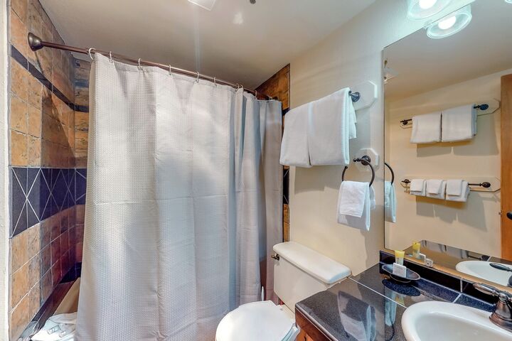 #20 - Master Ensuite Bathroom