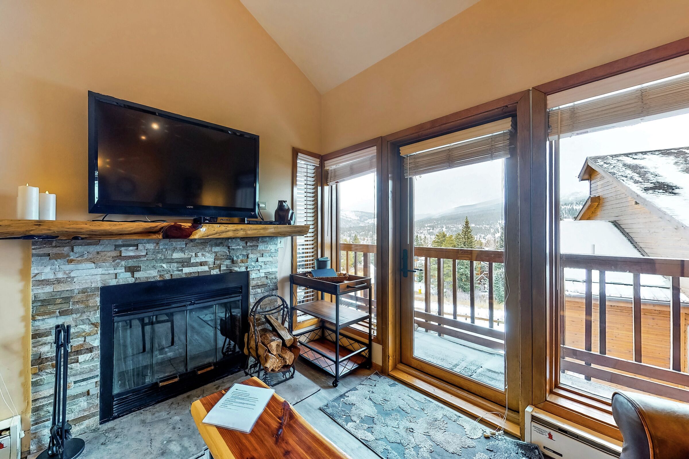 #20 - Living Area