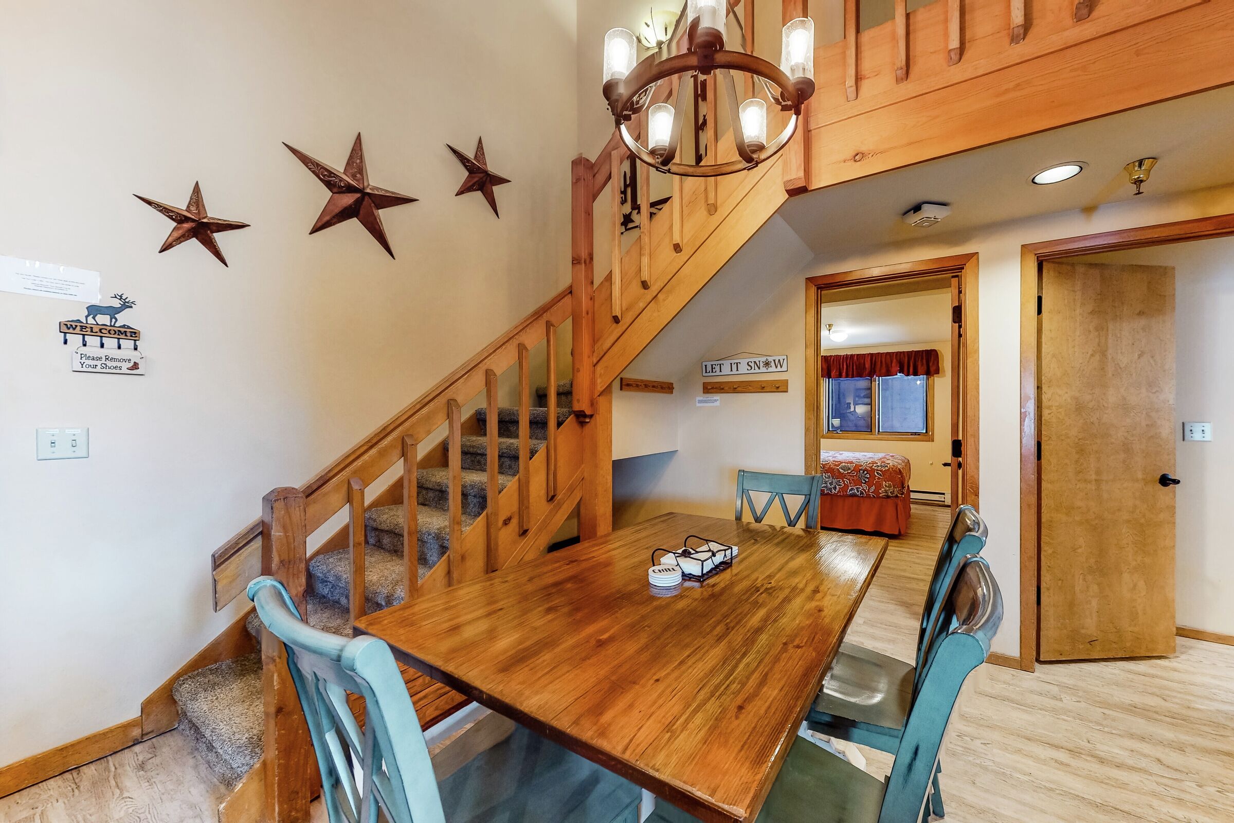 #20 - Dining Area