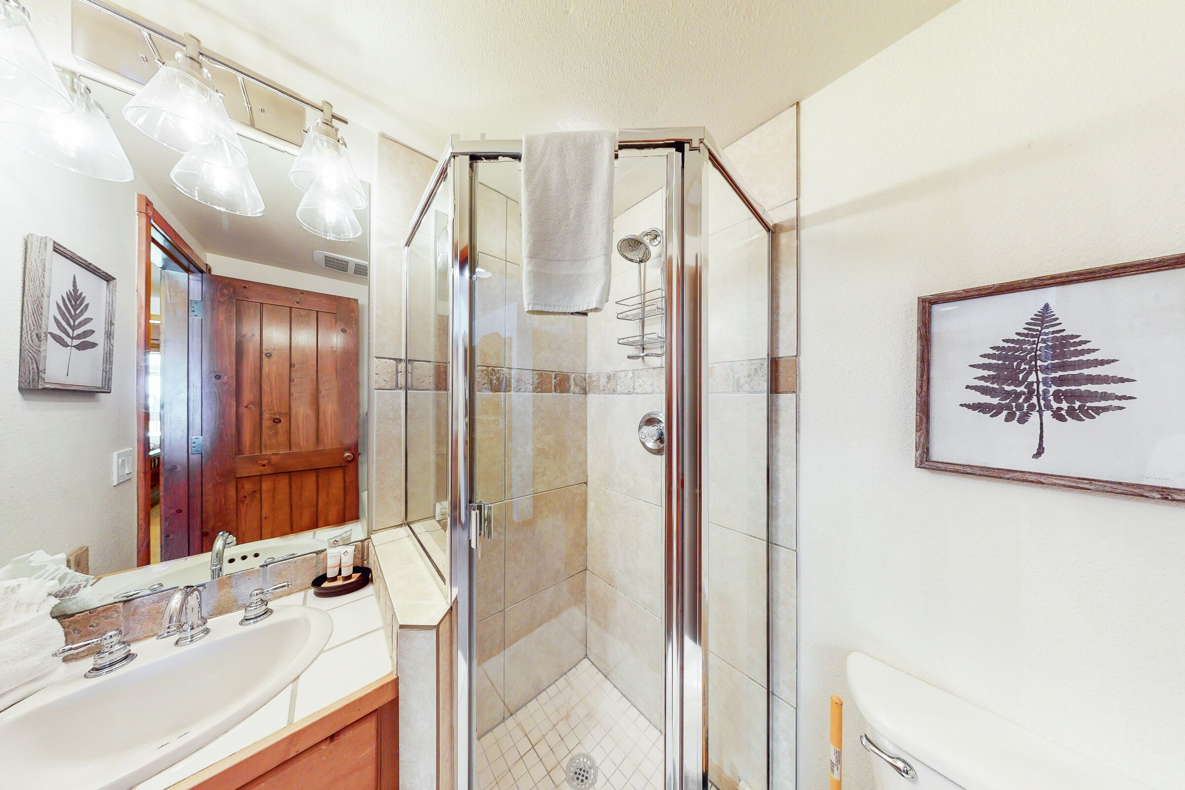 #D11 - Master Ensuite Bathroom