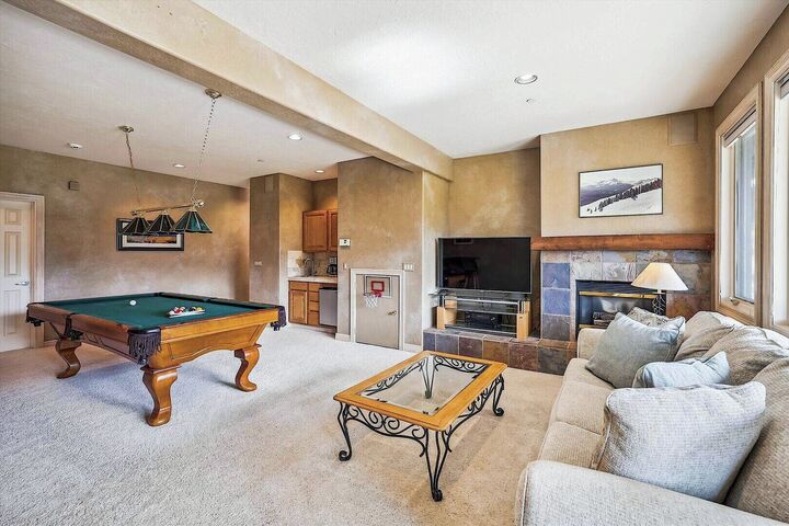 4 Bdrm 3.5 Bath HT - Family Room