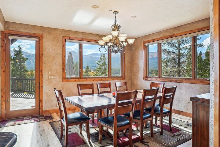 4 Bdrm 3.5 Bath HT - Dining Area
