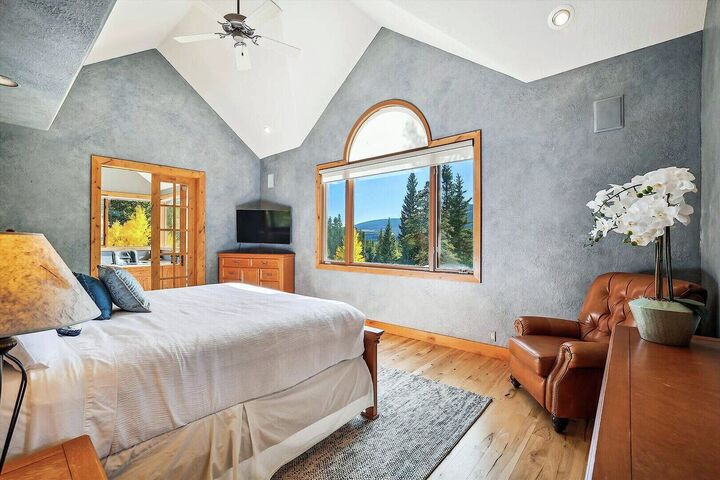 4 Bdrm 3.5 Bath HT - Master Bedroom