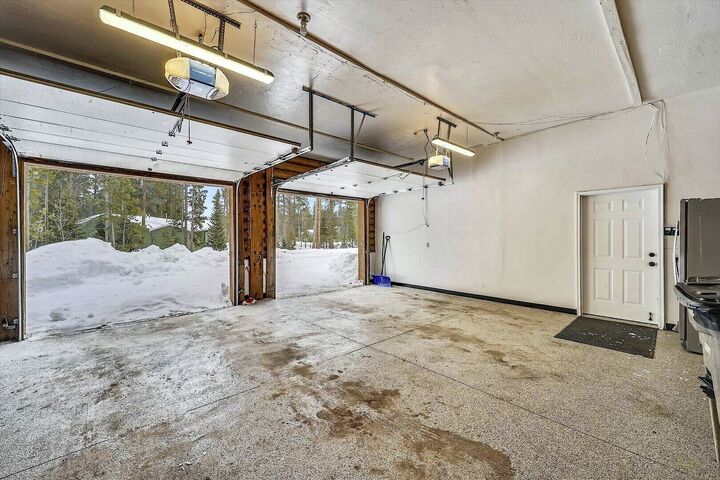 5 Bdrm 3.5 Bath HT - Garage