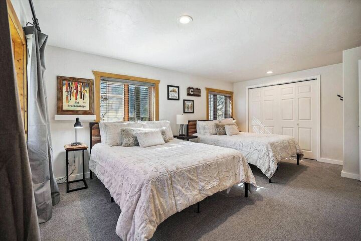 5 Bdrm 3.5 Bath HT - Bedroom