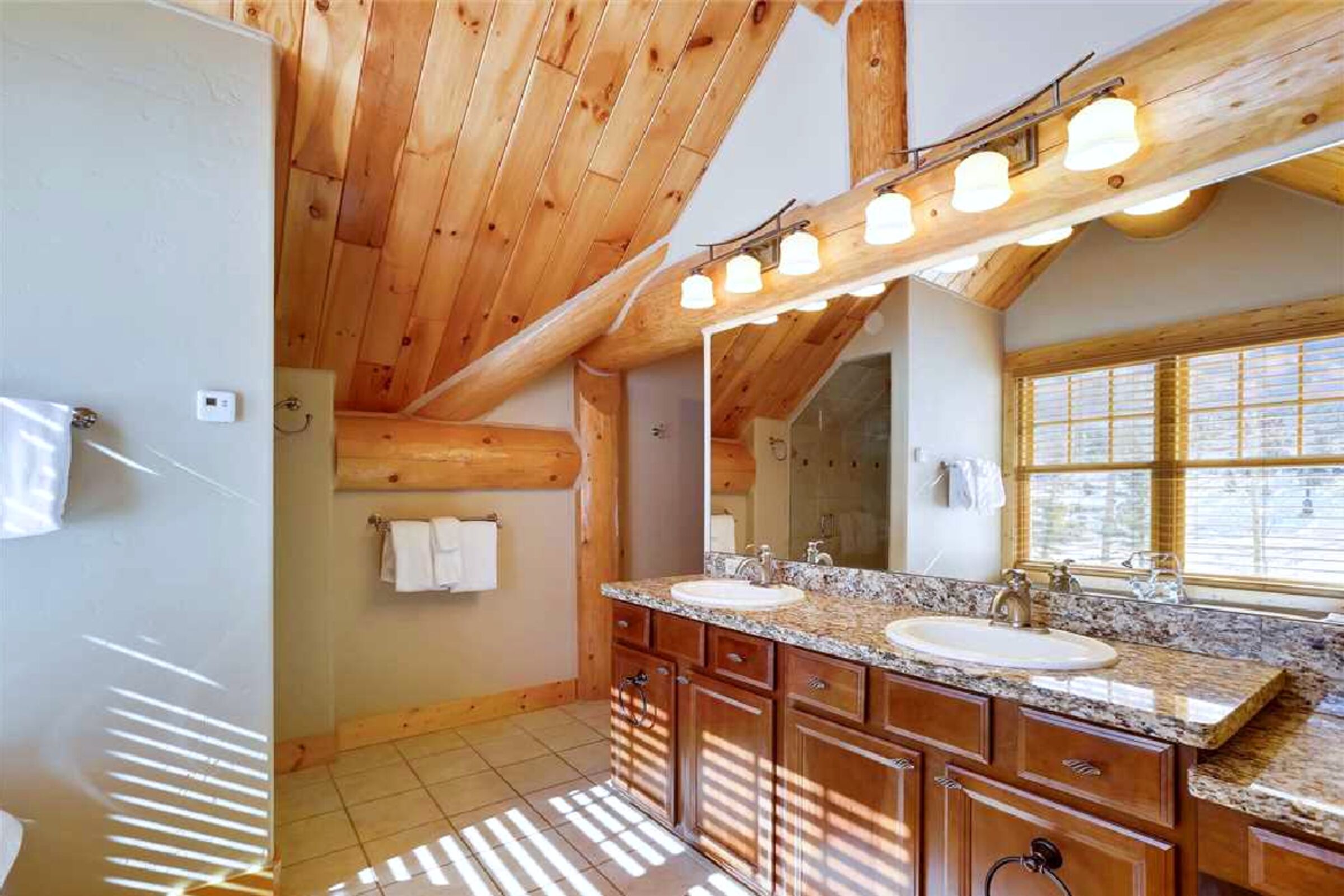 Master Ensuite Bathroom