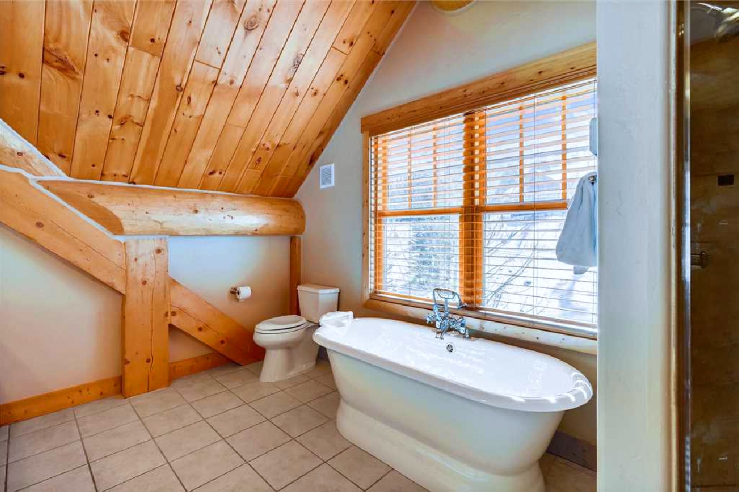 Master Ensuite Bathroom