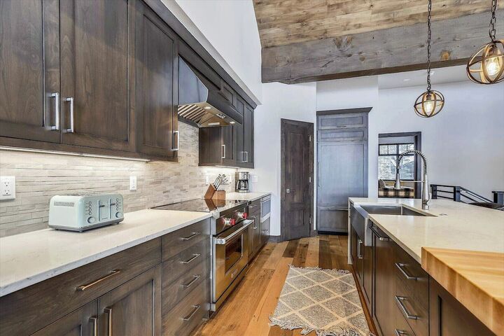 4 Bdrm 4.5 Bath HT - Kitchen