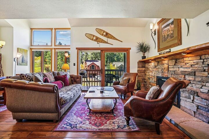 2 Bdrm + Loft 3 Bath - Living Area