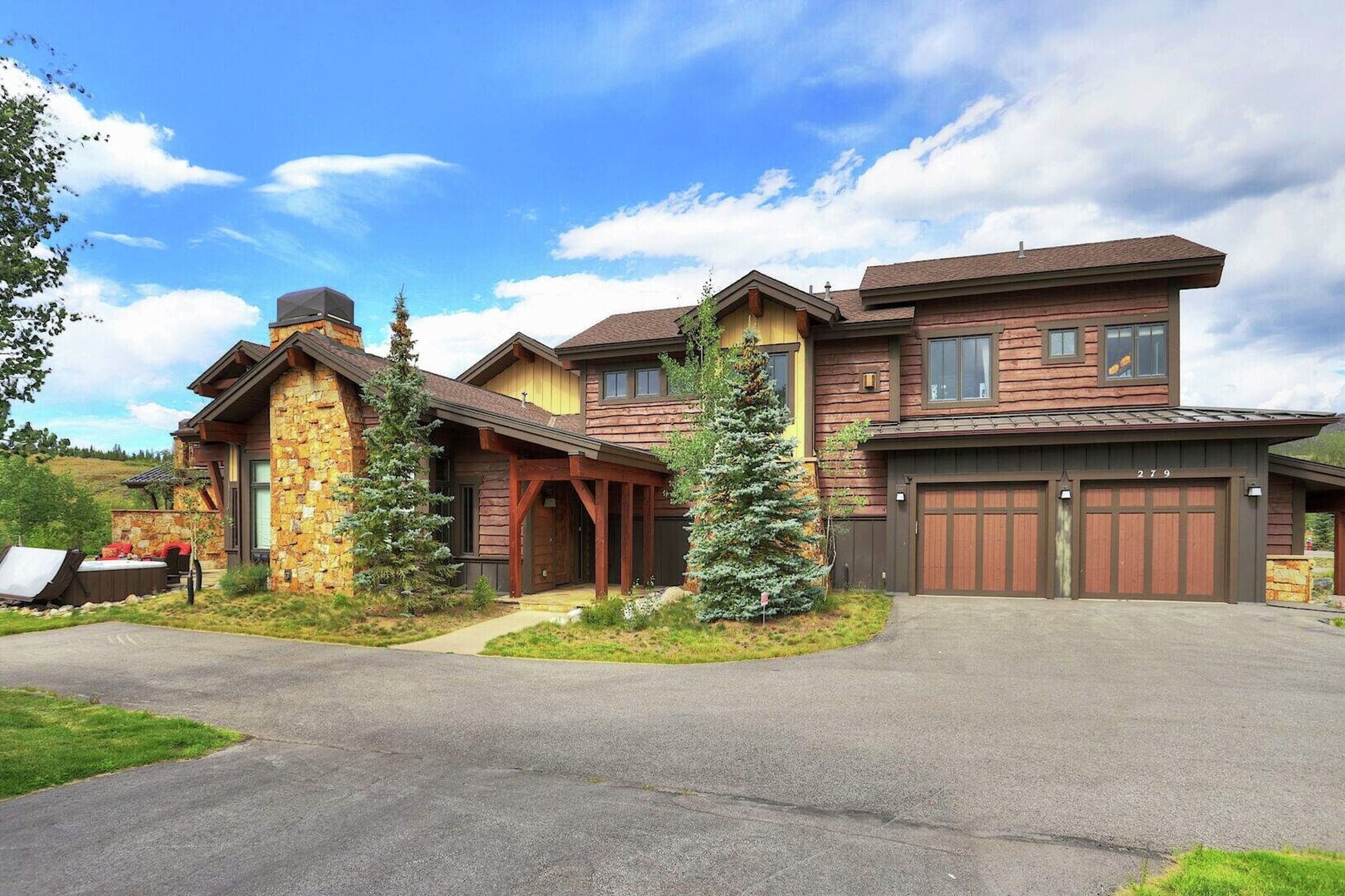 Lone Star Lodge