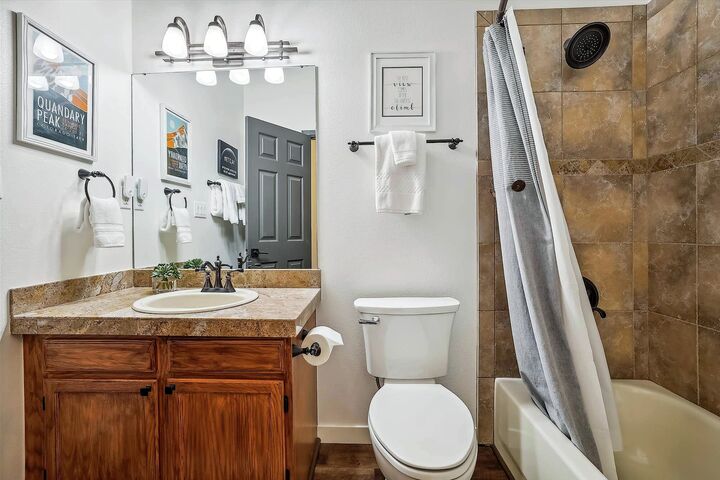 3 Bdrm 3 Bath HT - Bathroom