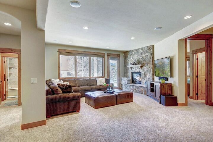 4 Bdrm 3.5 Bath HT - Family Room