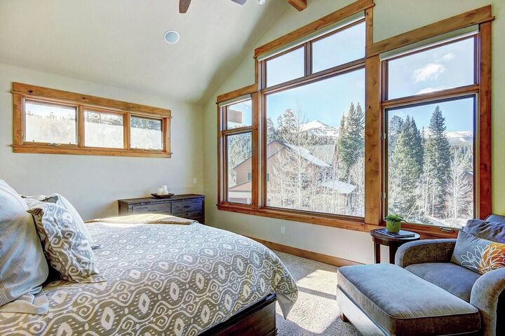 4 Bdrm 3.5 Bath HT - Master Bedroom