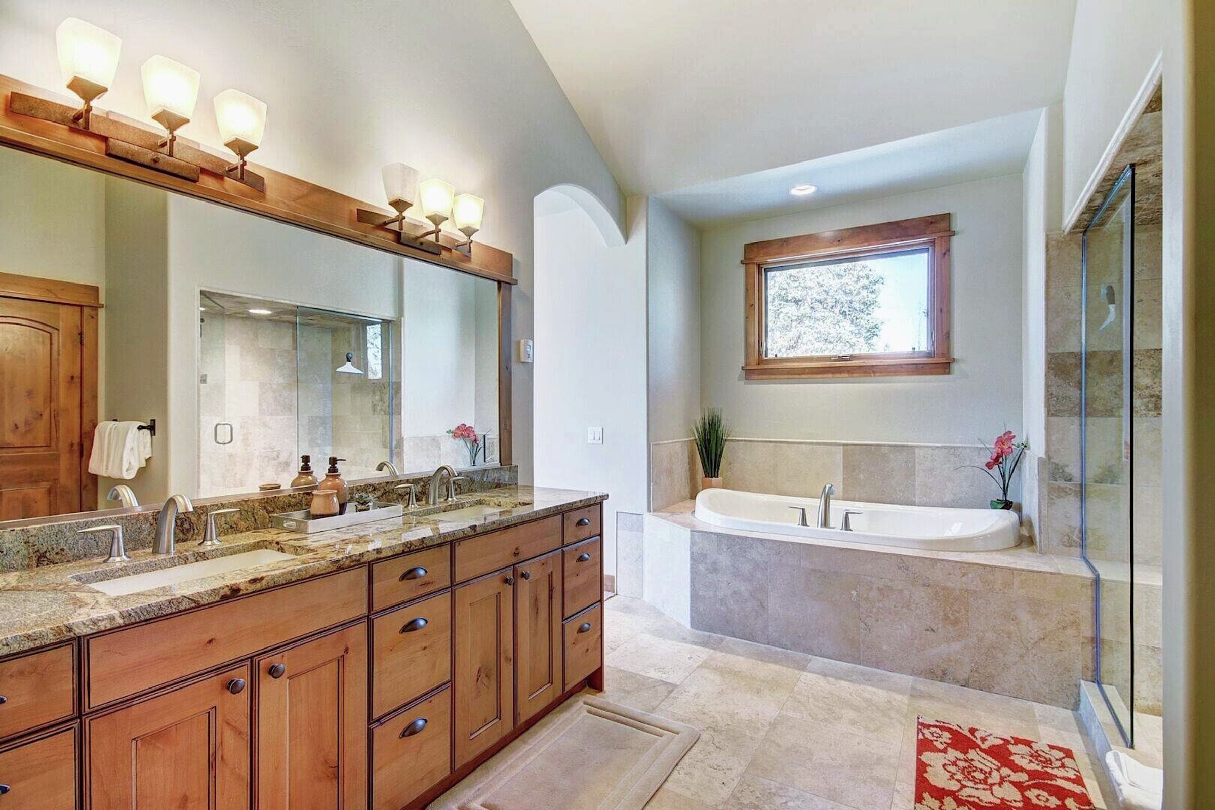 Master Ensuite Bathroom