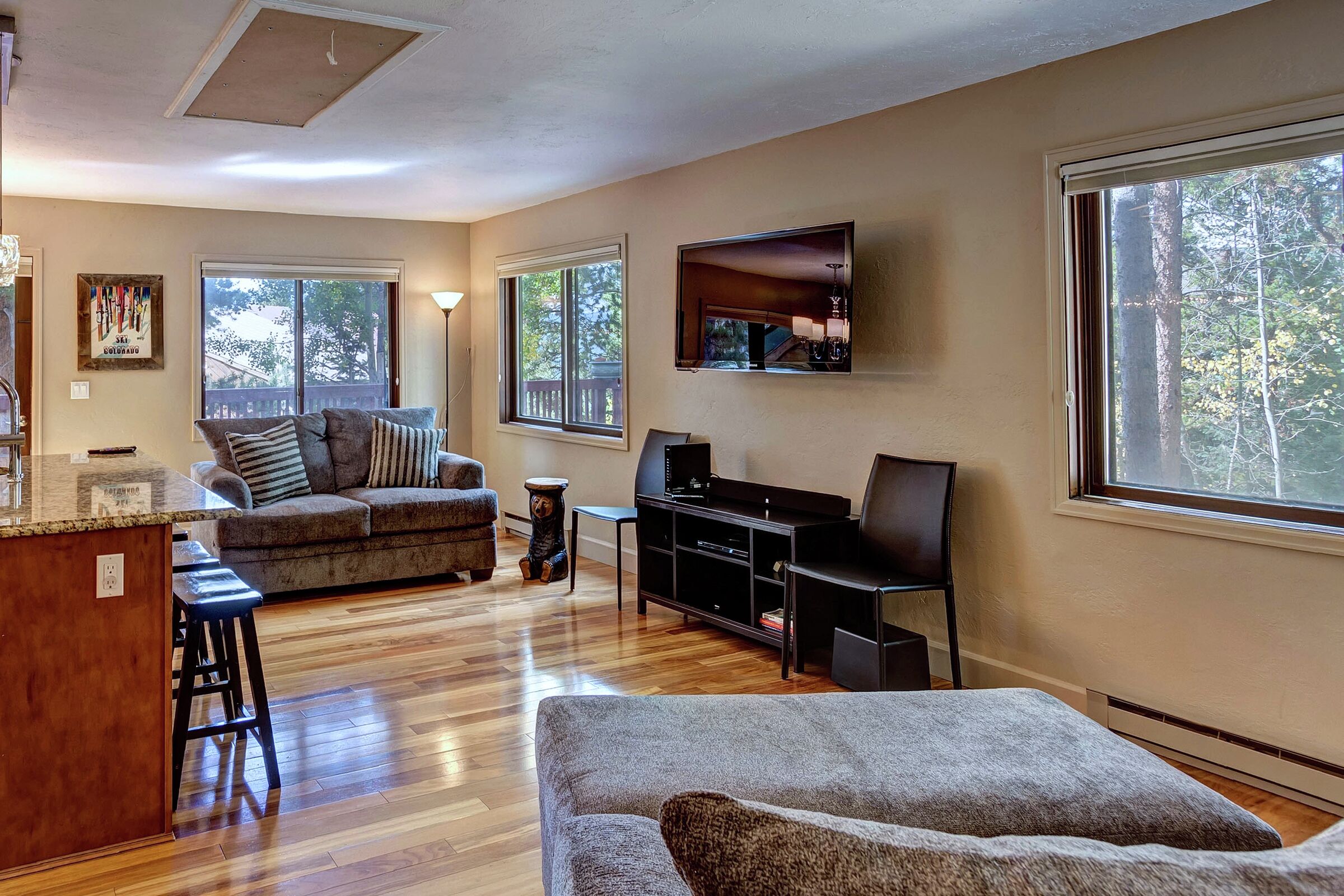2 Bdrm 1.5 Bath - Living Room
