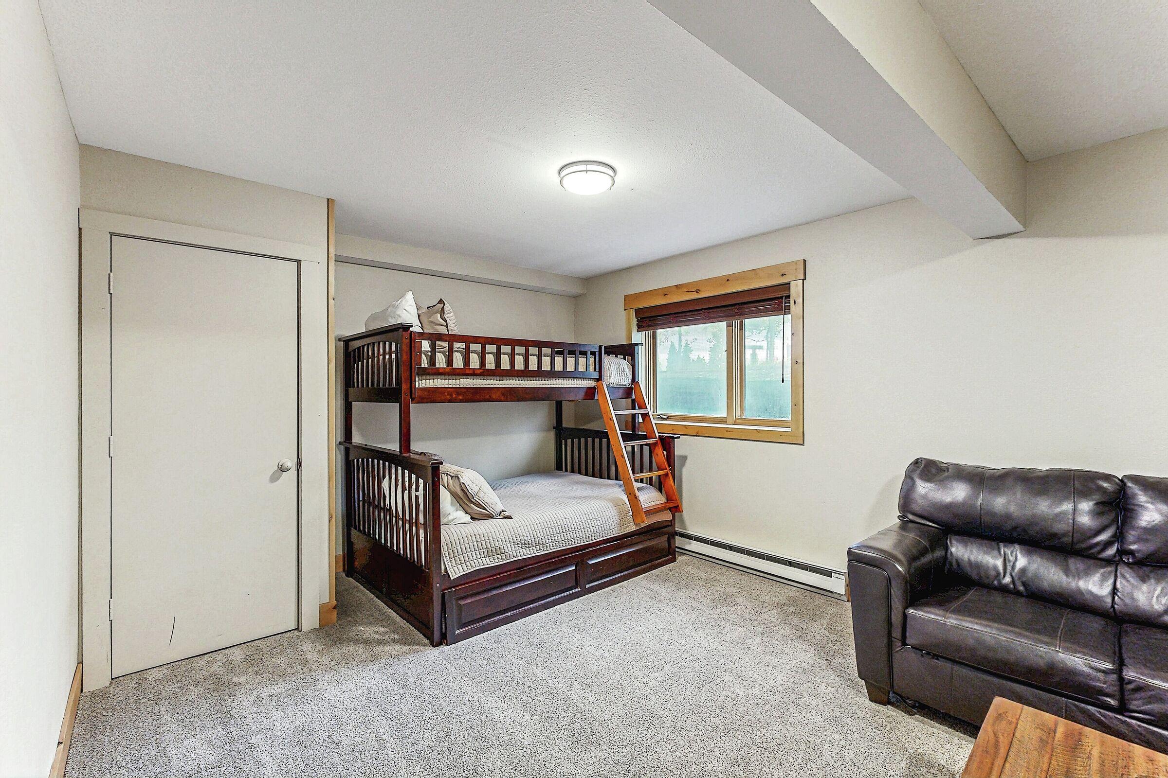 #0041 - Den with Bunk Bed