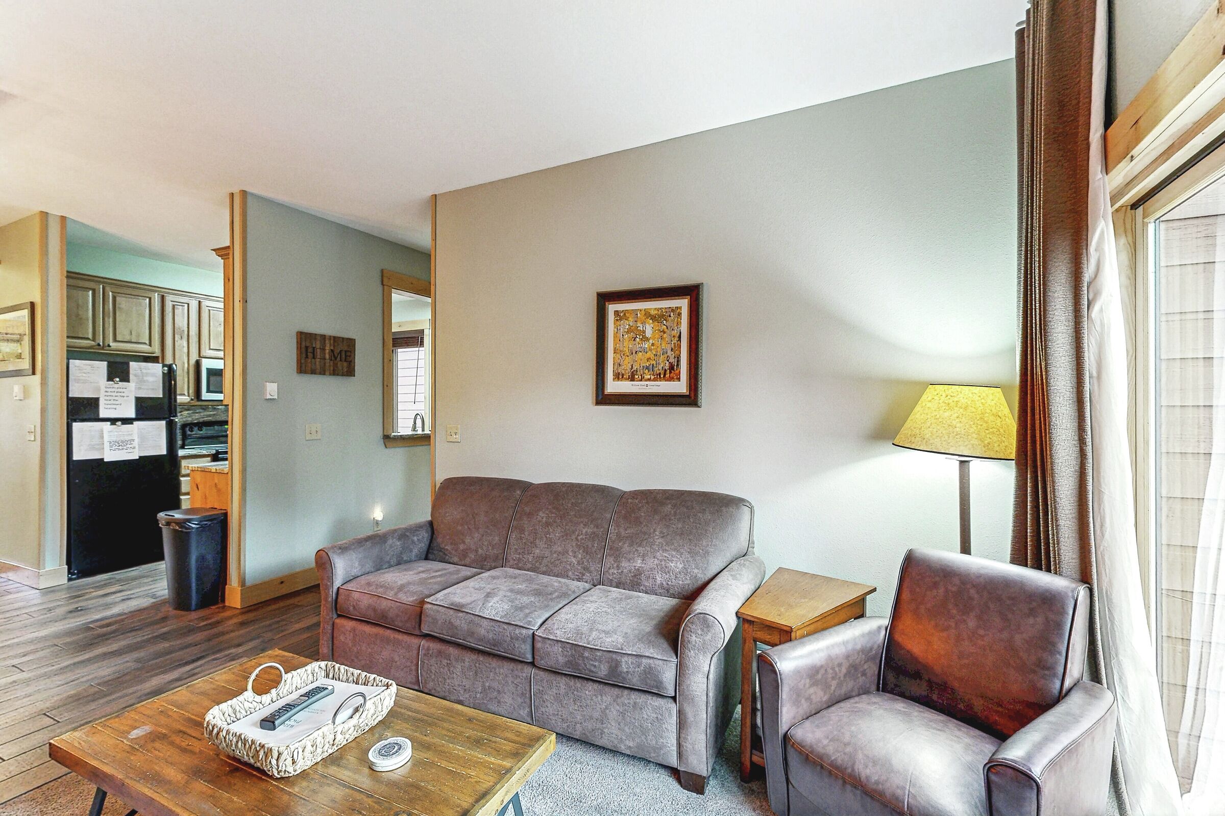 #0041 - Living Area
