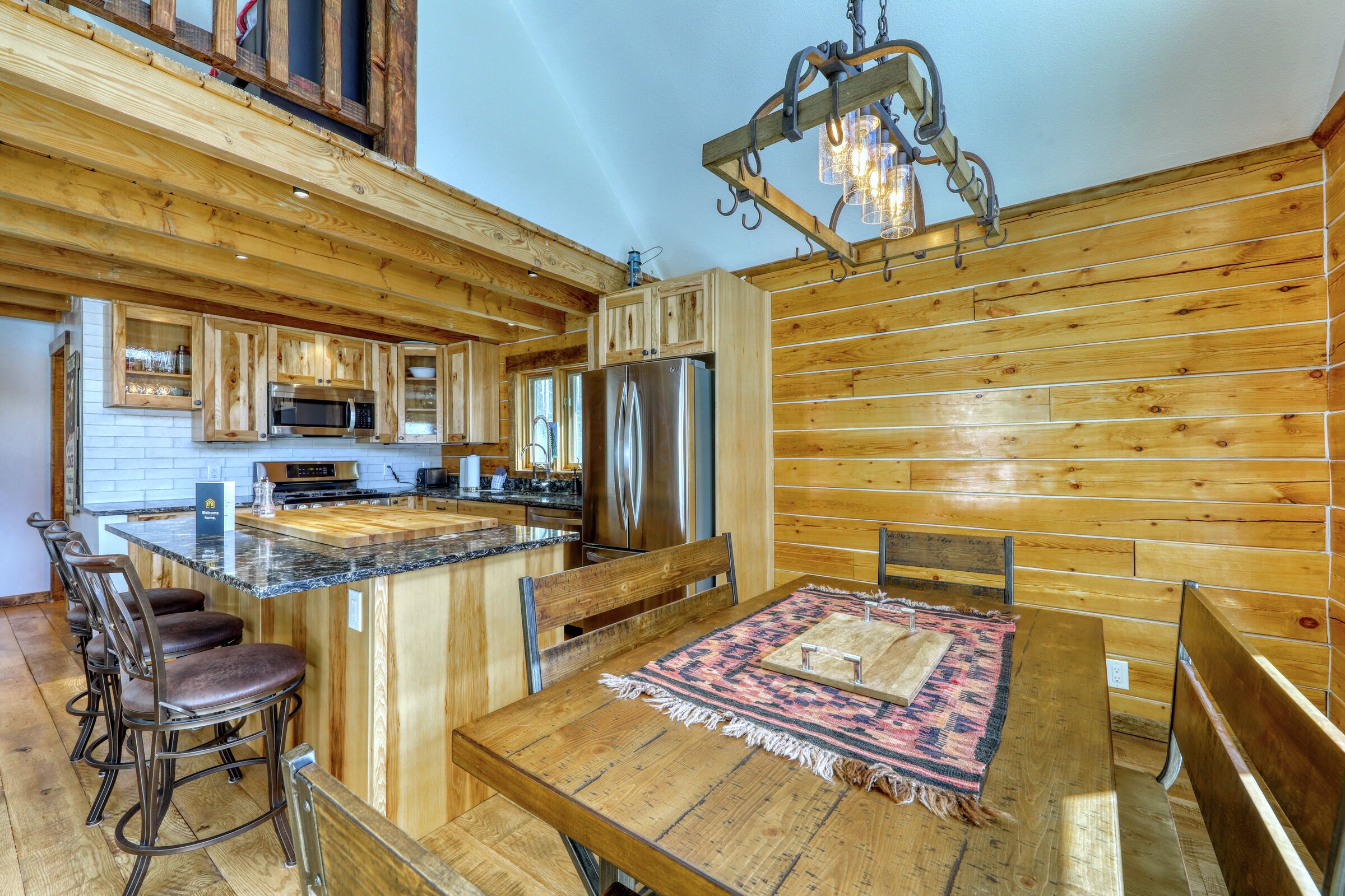 2 Bdrm + Loft 2 Bath - Dining Room & Kitchen