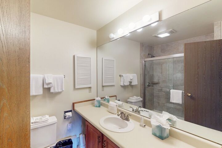 #26 - Master Ensuite Bathroom