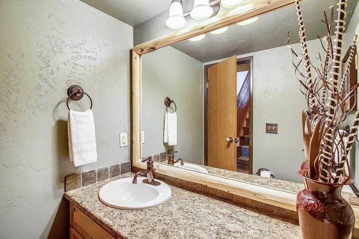 #53 - Bathroom