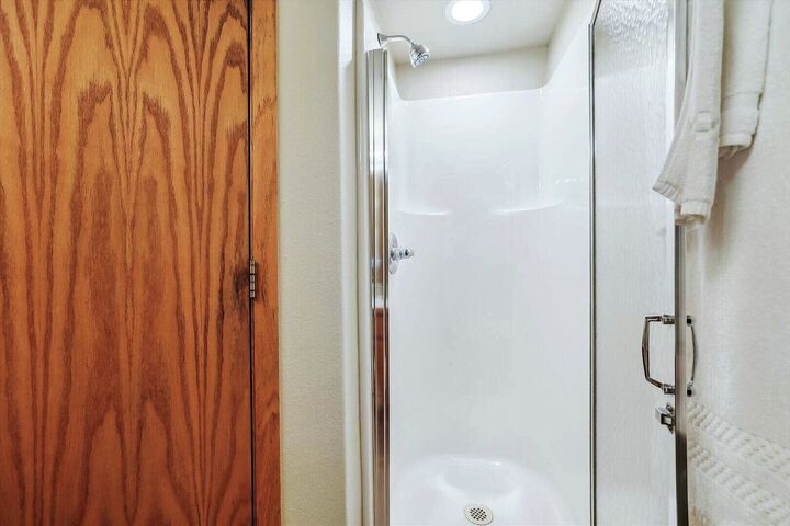 3 Bdrm + Loft 3.5 Bath  - Bathroom