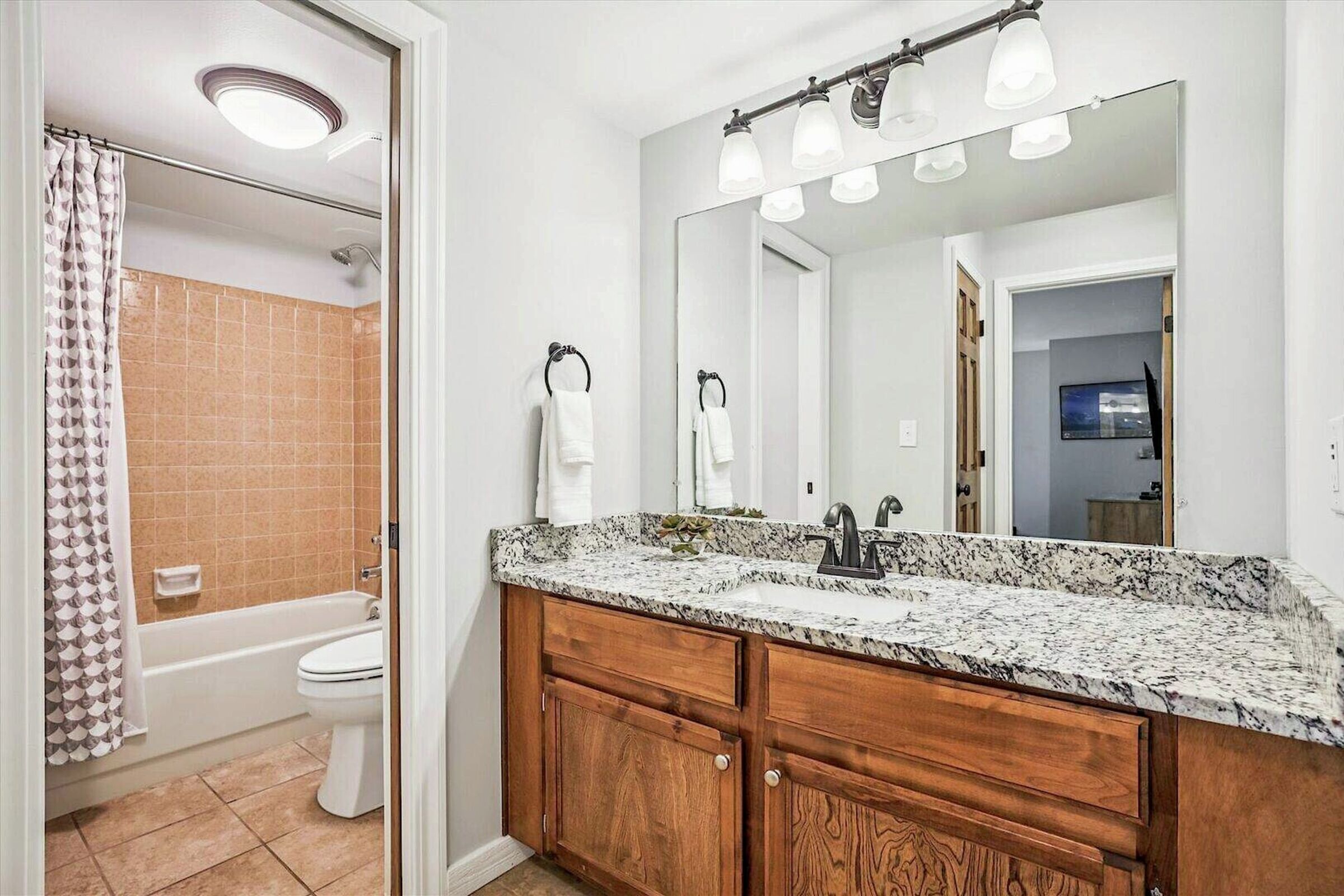 Master Ensuite Bathroom