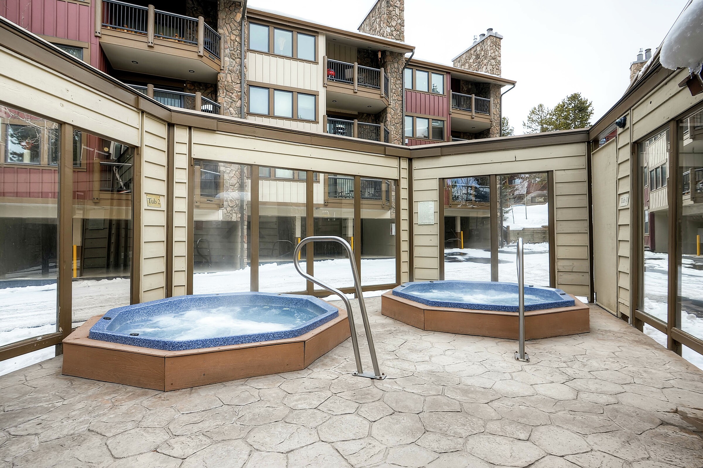 Outdoor Hot Tub