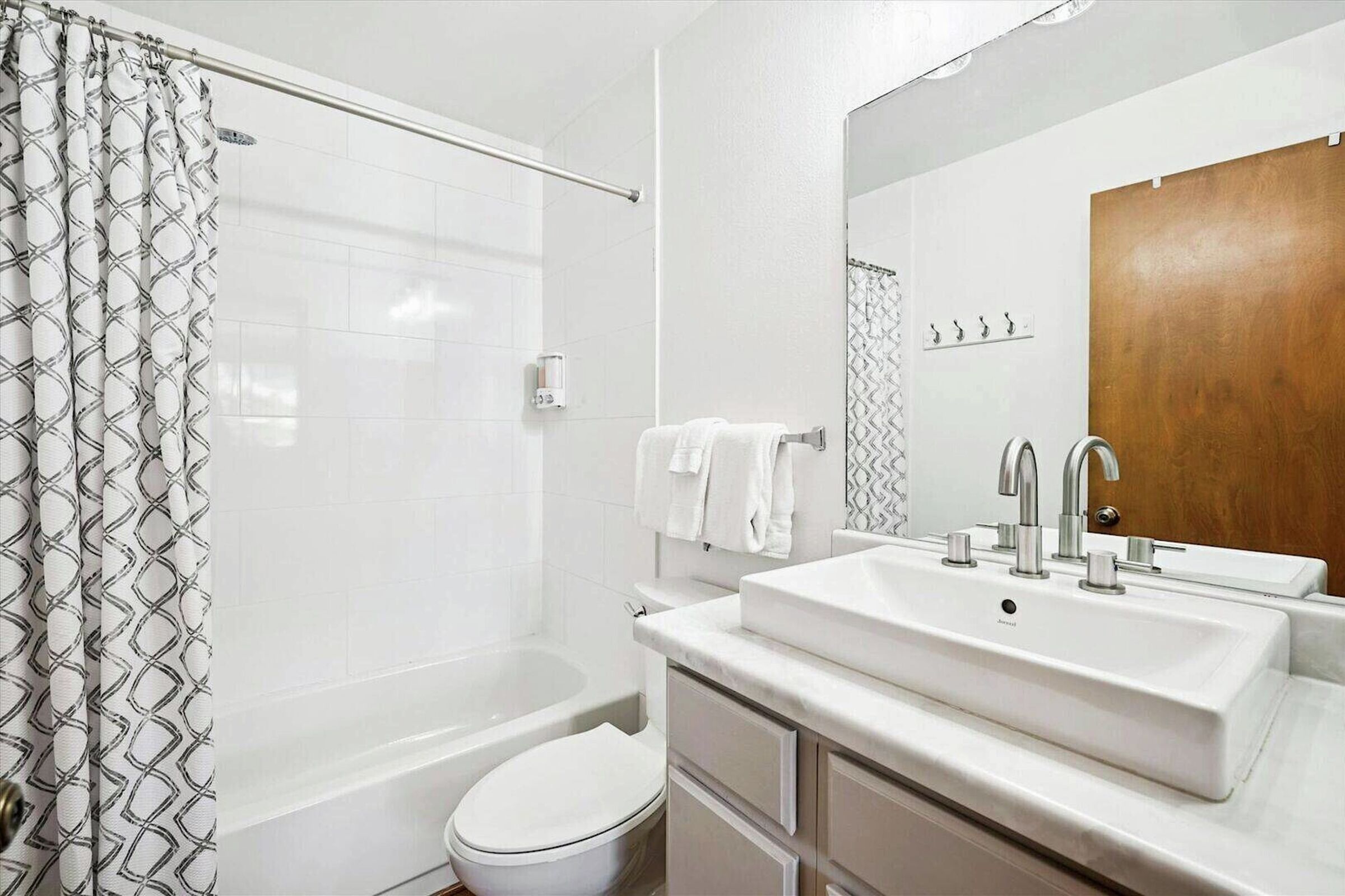 Master Ensuite Bathroom