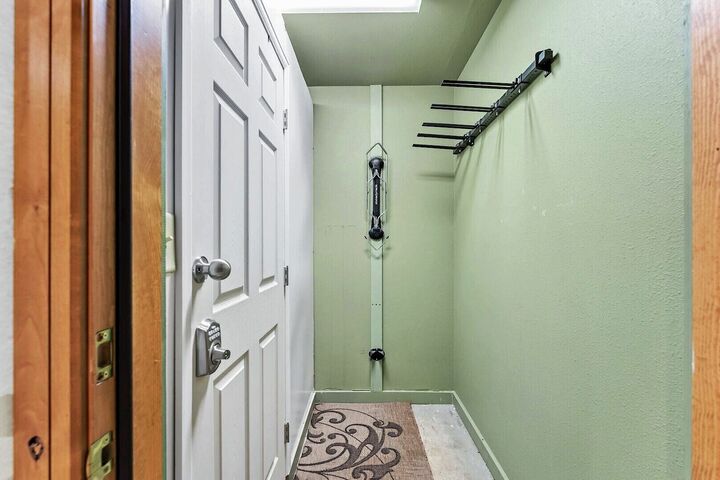 #39 - Ski Storage