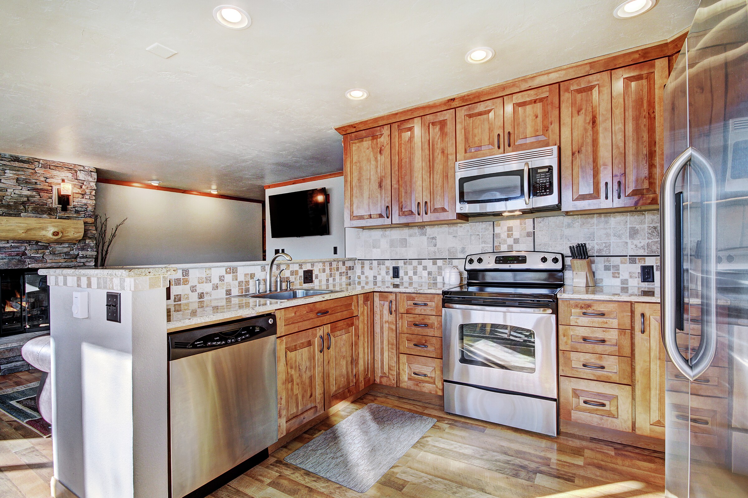 #27 - Kitchen