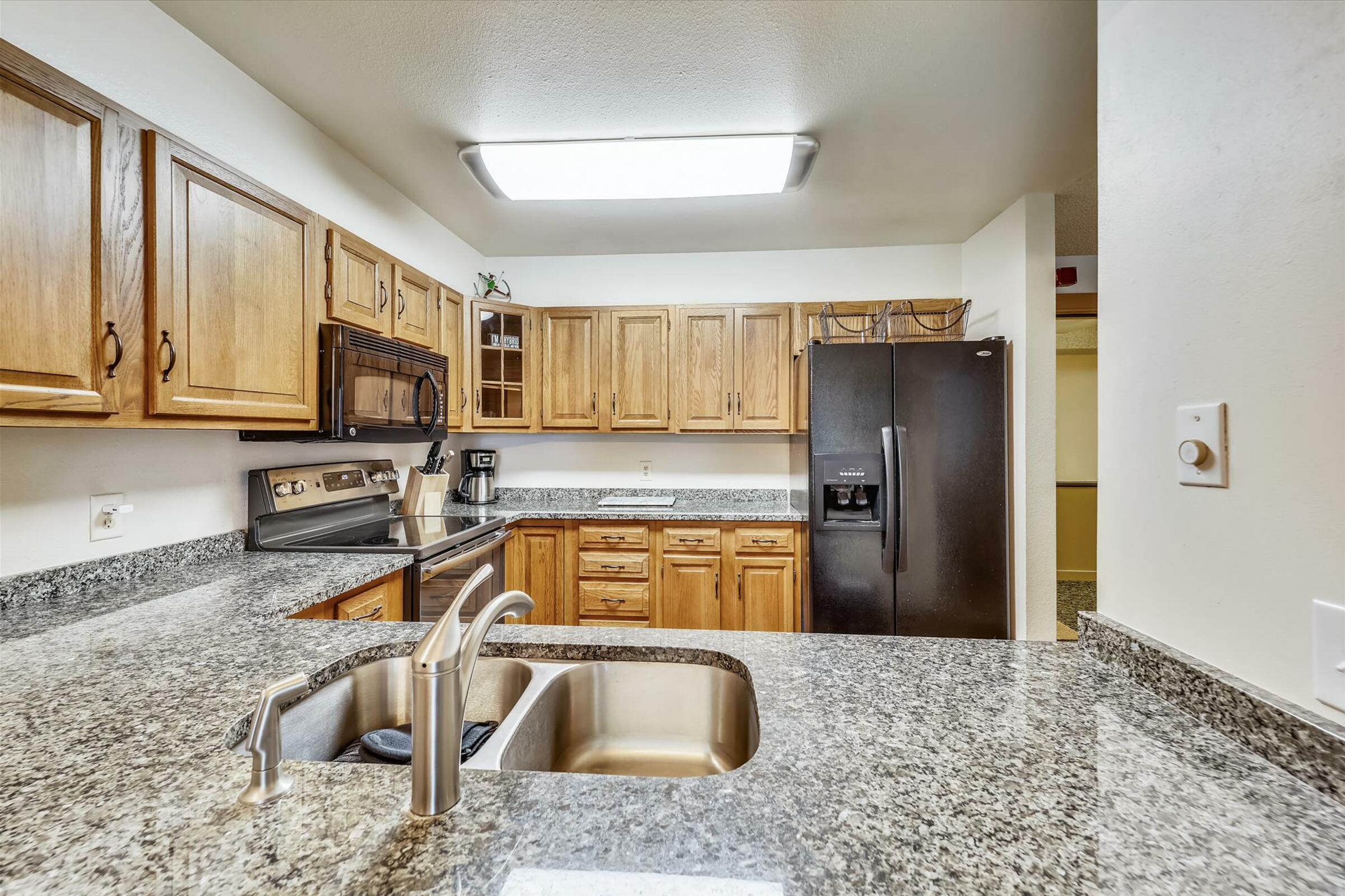 #003 - Kitchen